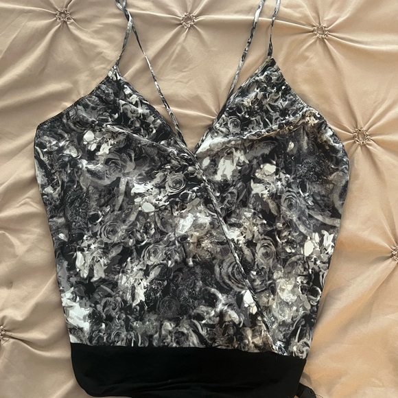 Bebe Floral Bodysuit - Picture 4 of 10